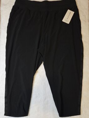 Athleta Black Women's Slim Tapered Crop Pants